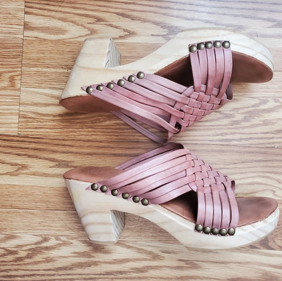 BEEK SANDALS - Picture 5 of 5